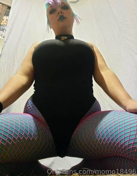Momo18496