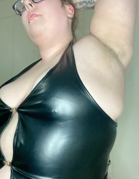 Misshoneycatt