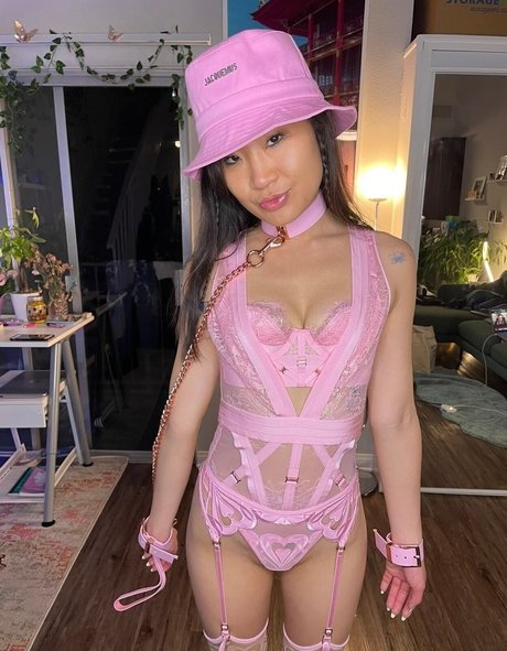 Foto desnuda filtrada de OnlyFans de Jeannie Elise Mai