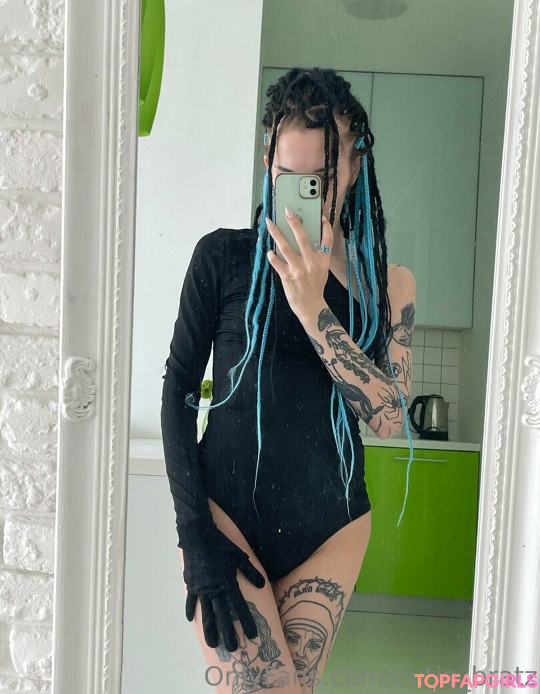 Foto desnuda filtrada de OnlyFans de Cutiebratz #41 Foto desnuda filtrada de OnlyFans de Cutiebratz #41