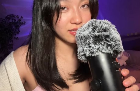 Foto desnuda filtrada de OnlyFans de Cloud Crystal Asmr