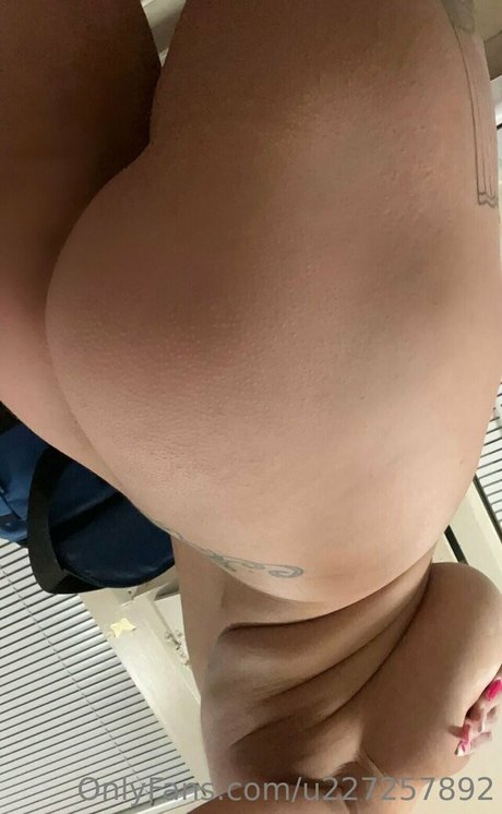 Foto desnuda filtrada de OnlyFans de Beanbabenikki