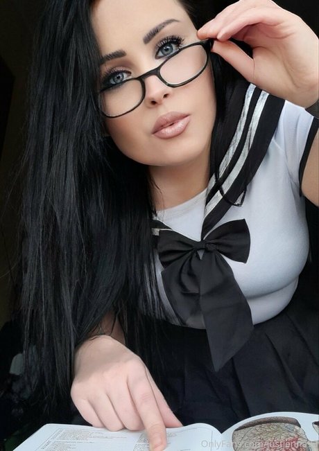 Foto desnuda filtrada de OnlyFans de Justjenna93