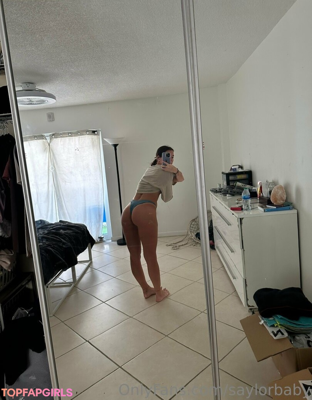 Foto desnuda filtrada de OnlyFans de Ashley Aoky #19 Foto desnuda filtrada de OnlyFans de Ashley Aoky #19
