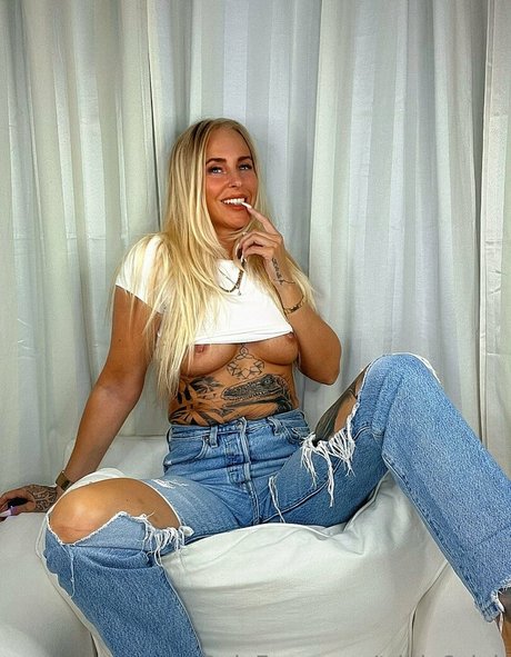 Lee_hart_xx