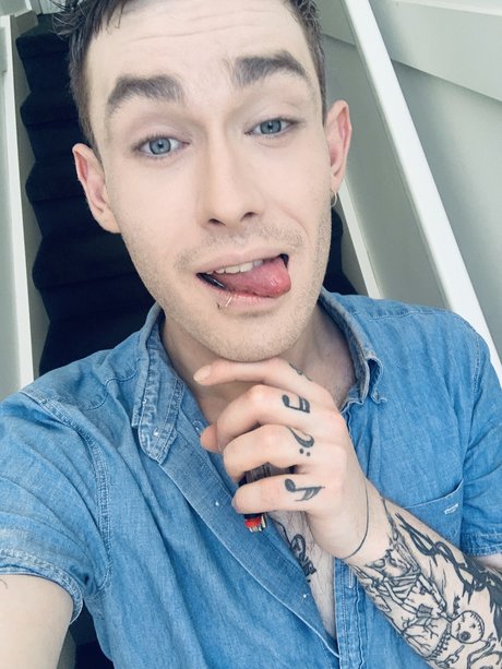 Aussieversboy