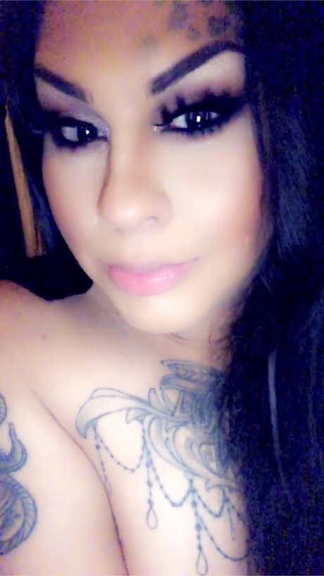 Foto desnuda filtrada de OnlyFans de Nikole Londyn