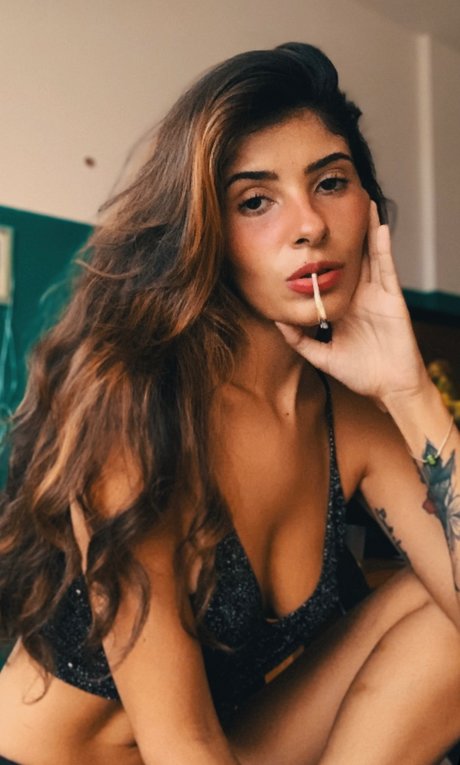 Foto desnuda filtrada de OnlyFans de Dhevil