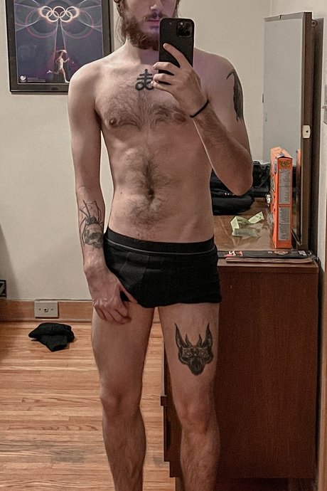 Foto desnuda filtrada de OnlyFans de Rowan