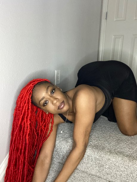 Foto desnuda filtrada de OnlyFans de Phoenix Gold