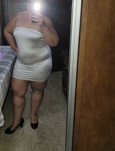 Foto desnuda filtrada de OnlyFans de Hotwife