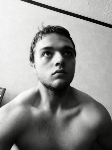 Foto desnuda filtrada de OnlyFans de Instant Cryosfere