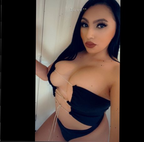 Vanessas Official Fan Page