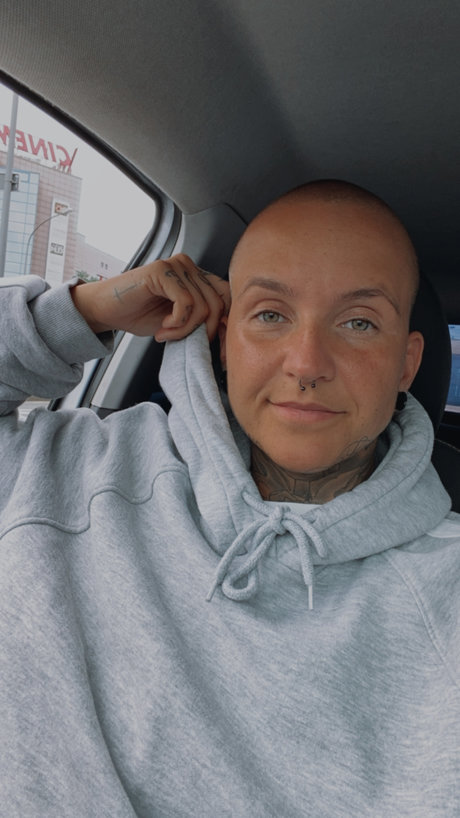 Foto desnuda filtrada de OnlyFans de Saskih