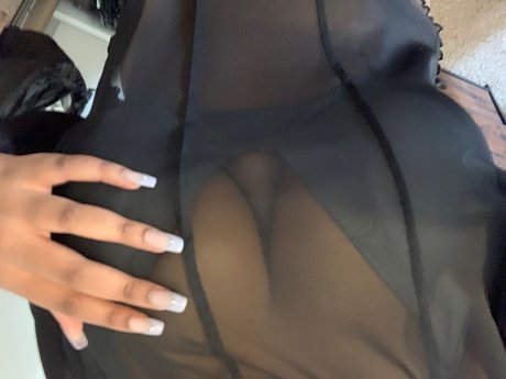 Foto desnuda filtrada de OnlyFans de  Sisi