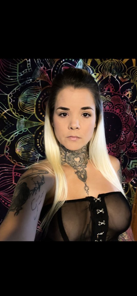 Foto desnuda filtrada de OnlyFans de Sonni