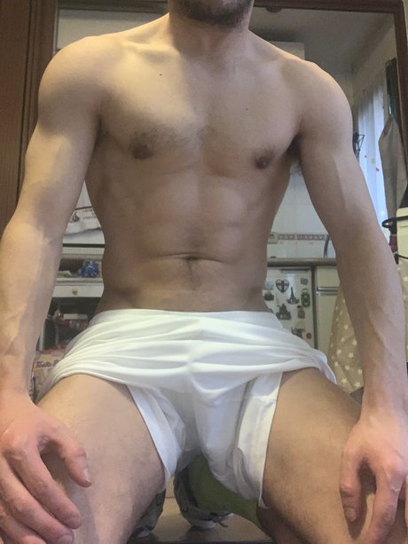 Foto desnuda filtrada de OnlyFans de Sergio Mutty18x