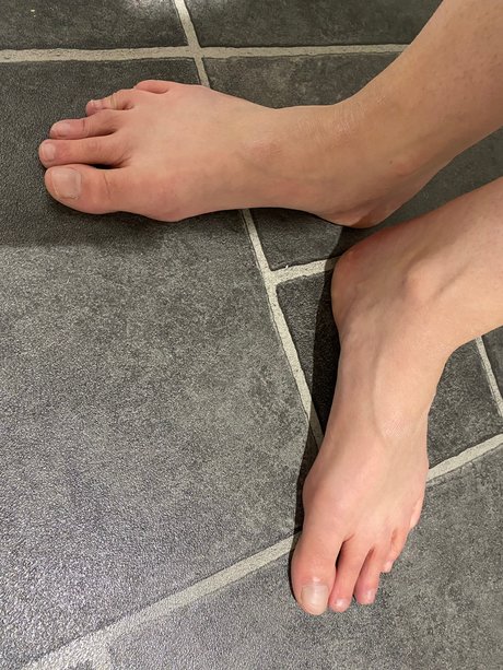 Foto desnuda filtrada de OnlyFans de Fancyfeet2022