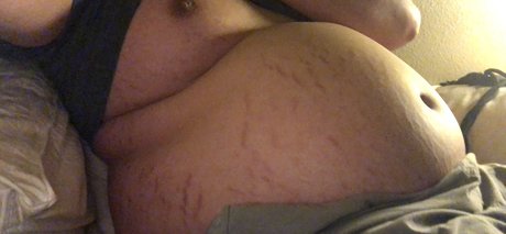 Foto desnuda filtrada de OnlyFans de The Fat Asian Boi