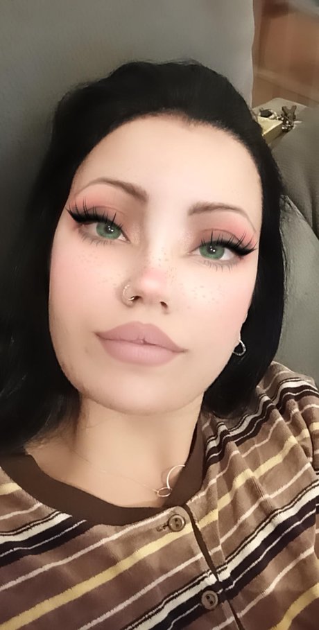 Foto desnuda filtrada de OnlyFans de Sweet Peach