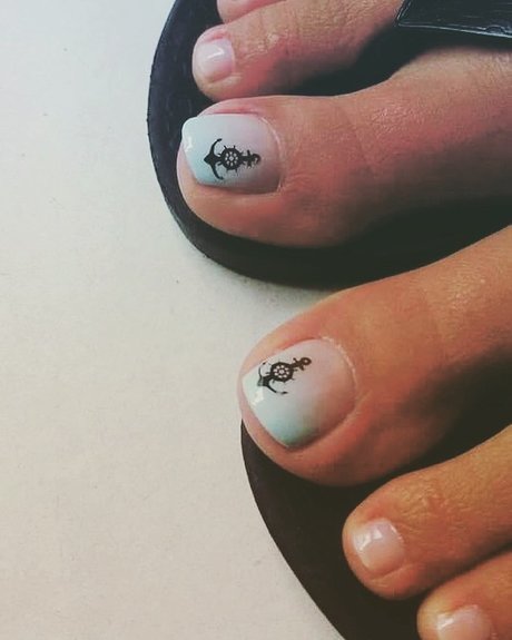 Krisztina Feet
