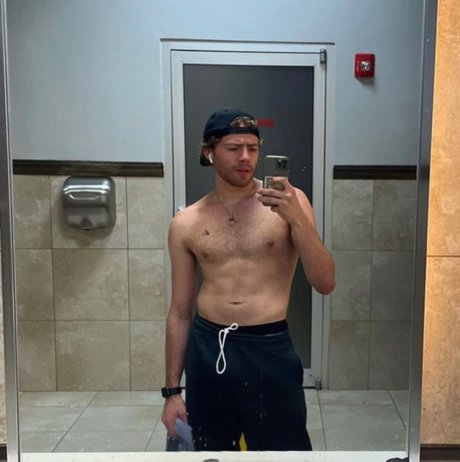 Foto desnuda filtrada de OnlyFans de Prince Of Penis