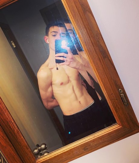 Foto desnuda filtrada de OnlyFans de Jaden