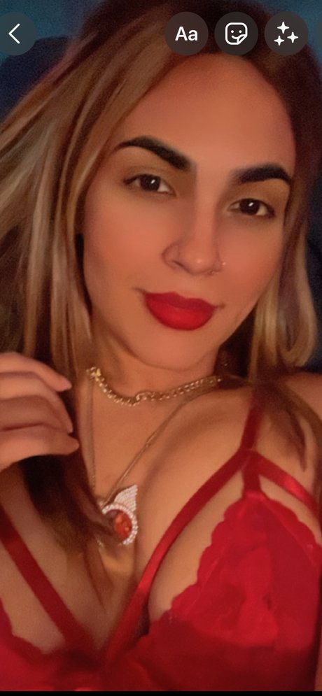Foto desnuda filtrada de OnlyFans de Stephany