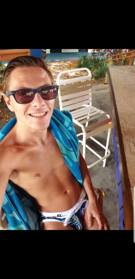 Thetipsytwink