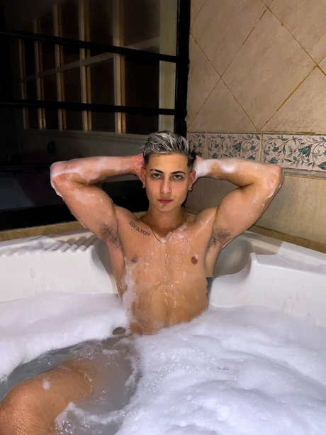 Foto desnuda filtrada de OnlyFans de Onlyrulo 