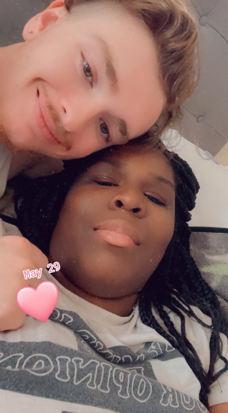 Foto desnuda filtrada de OnlyFans de Vanilla And Chocolate