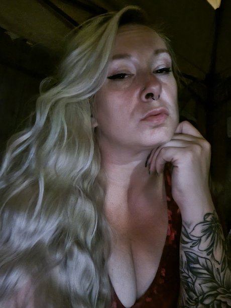 Foto desnuda filtrada de OnlyFans de Moonbitxh