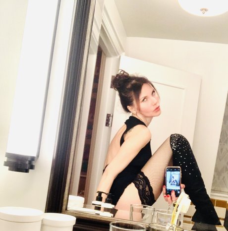 Foto desnuda filtrada de OnlyFans de Elena