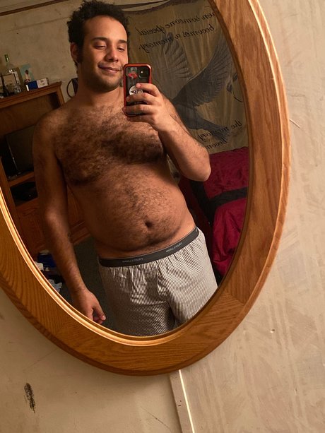 Foto desnuda filtrada de OnlyFans de Black Bear