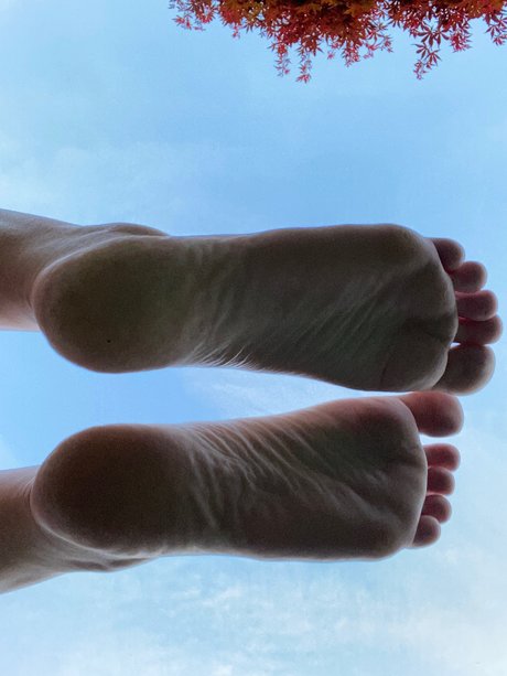 Foto desnuda filtrada de OnlyFans de Sexyfeetgirlxx