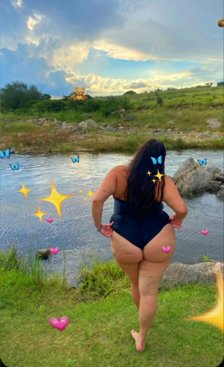 Foto desnuda filtrada de OnlyFans de Latina Angelvip