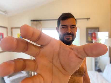 Foto desnuda filtrada de OnlyFans de Lucky Jonny