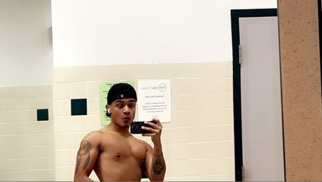 Foto desnuda filtrada de OnlyFans de Jose