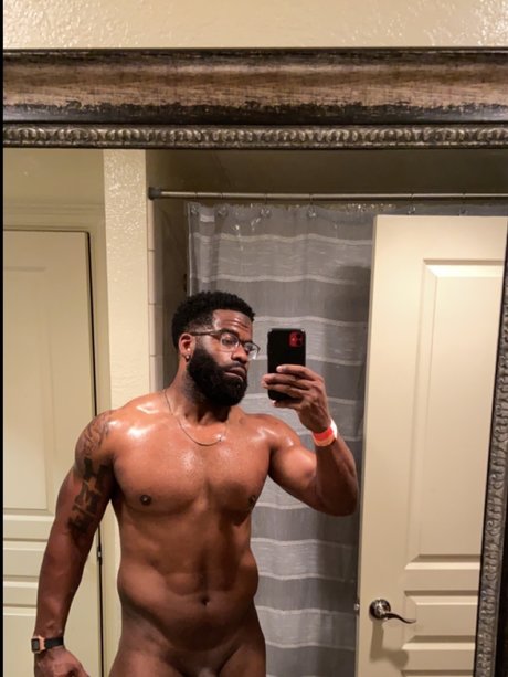 Foto desnuda filtrada de OnlyFans de Rare G