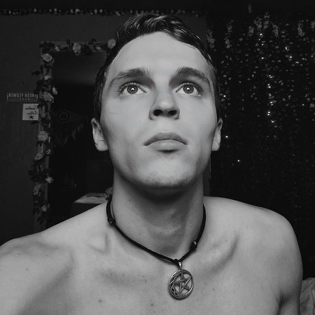 Foto desnuda filtrada de OnlyFans de Tristan Adler