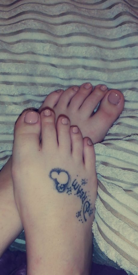 Foto desnuda filtrada de OnlyFans de Bubblefeet
