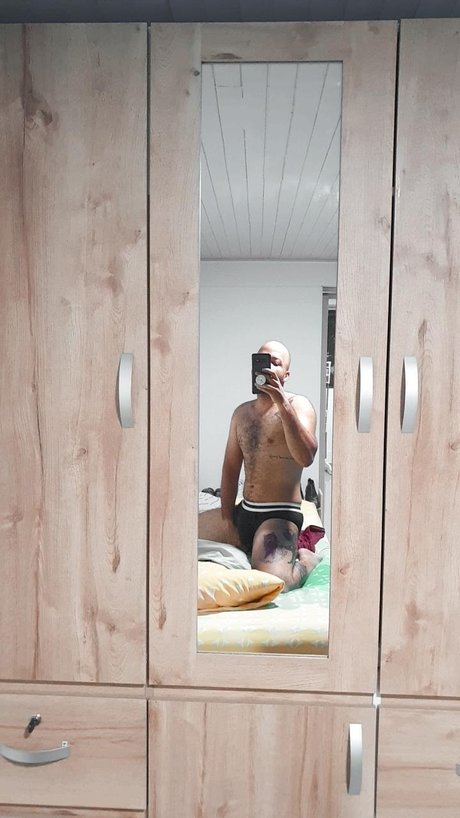 Foto desnuda filtrada de OnlyFans de Feets And Legs