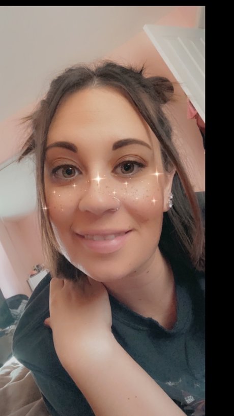 Foto desnuda filtrada de OnlyFans de Peachsummer