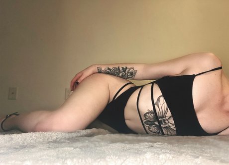 Foto desnuda filtrada de OnlyFans de Baby Jo 