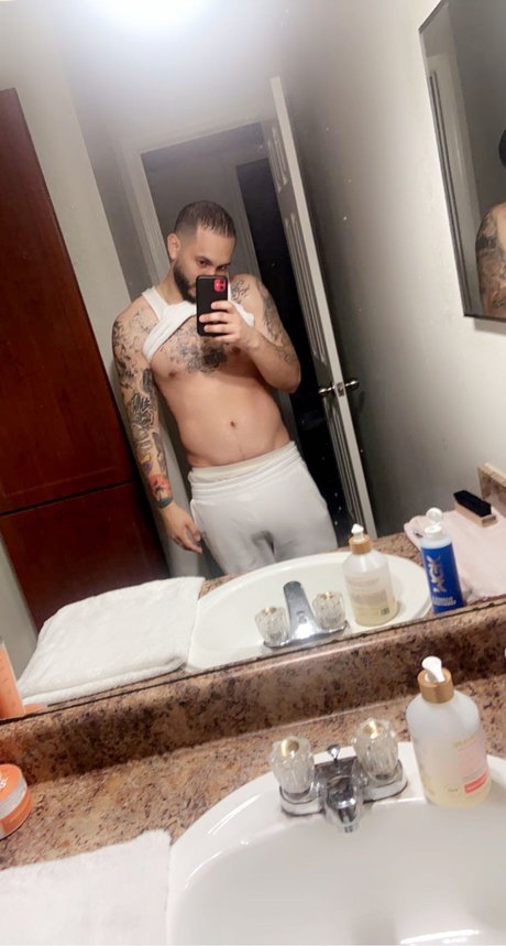 Foto desnuda filtrada de OnlyFans de Alexis