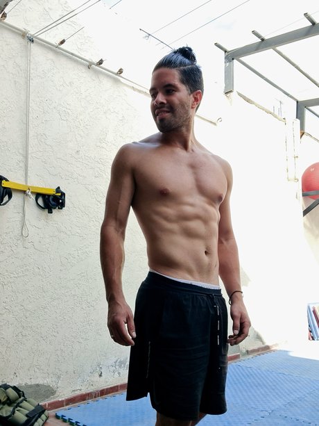 Foto desnuda filtrada de OnlyFans de Fernando Haro