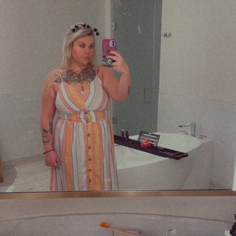 Foto desnuda filtrada de OnlyFans de Rose Montgomery