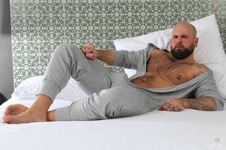 Foto desnuda filtrada de OnlyFans de Hendrick Lewis