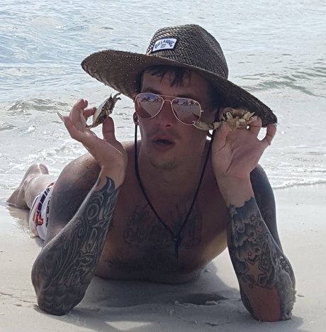 Foto desnuda filtrada de OnlyFans de Teej