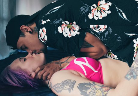 Foto desnuda filtrada de OnlyFans de Pinkhalfegg